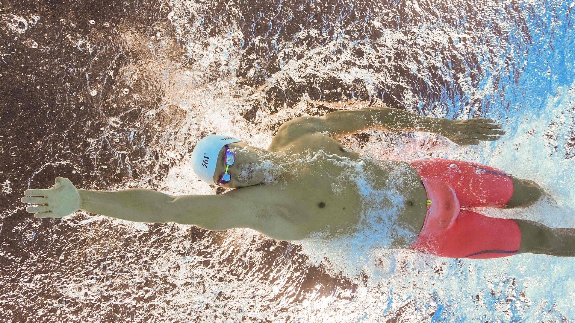 巴特勒回归赛场，爆冷首场状态亮眼，美国队观众沸腾！